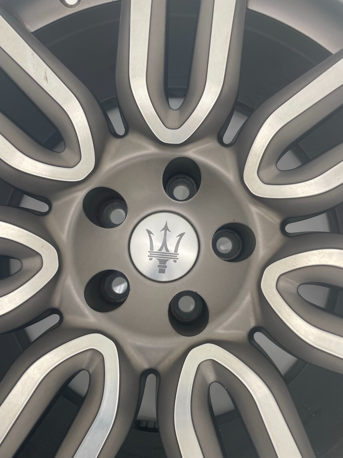 ONE 19" Maserati Ghibli M157 Factory OEM REAR wheel rim Satin Gray Machine 2016