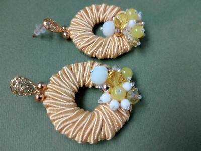 OHRHÄNGER MIT KREIS in der Farbe HELLGELB Handarbeit - Handmade