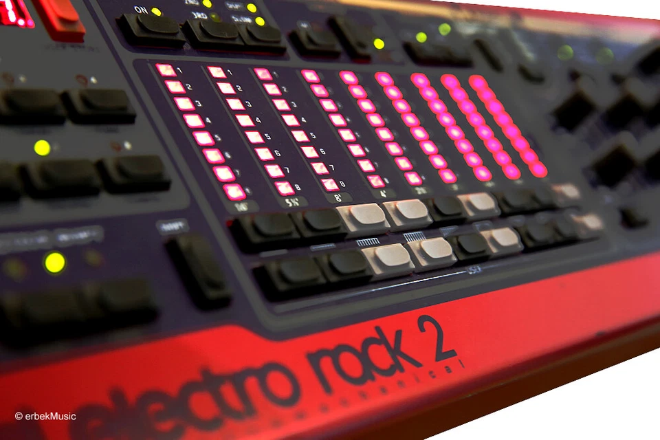 Clavia Nord Electro Rack 2 Synthesizer Desktop / 1 Jahr Gewähr - Bild 3 von 4