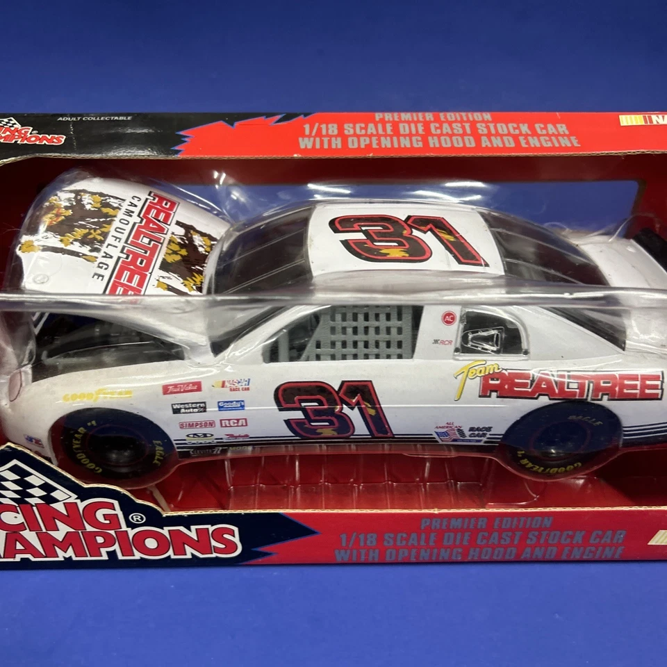 1996 Racing Champions Premier 1:18 MIKE SKINNER #31 Realtree Camo - Image 3 of 4