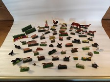 Prägepappe Tiere um 1950 Roßwein Bauernhof Flachfigur Zoo Hund Pfau Pferd Hahn