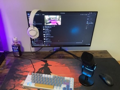 Gaming pc AMD Ryzen 5 5500 processor and AMD Radeon 6500 XT 