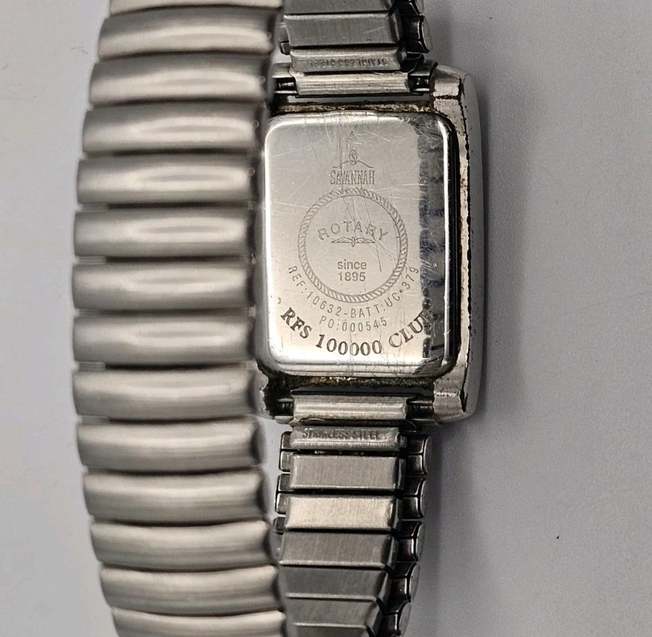 Reloj Rotary Club Mujer Tono Plateado RFS-100005-2 En Funcionamiento Foto 2 de 2