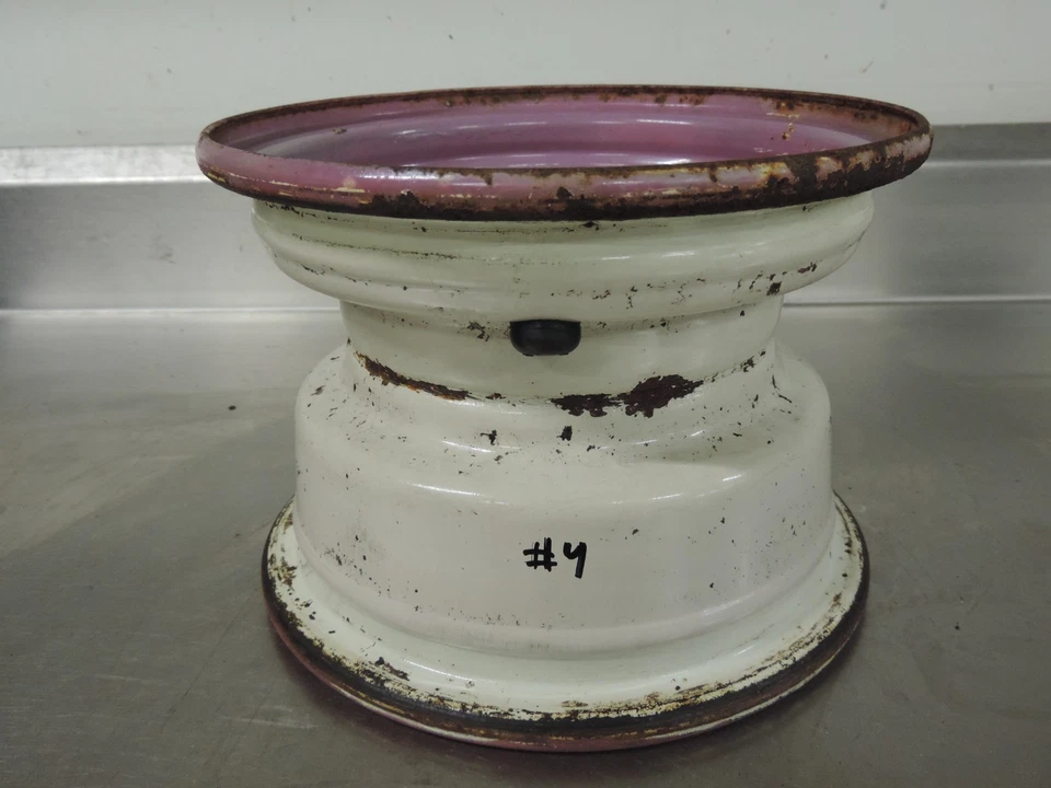 Llanta Suzuki LT80 1998 Quadsport para delantera o trasera 8x5,5 Foto 2 de 4