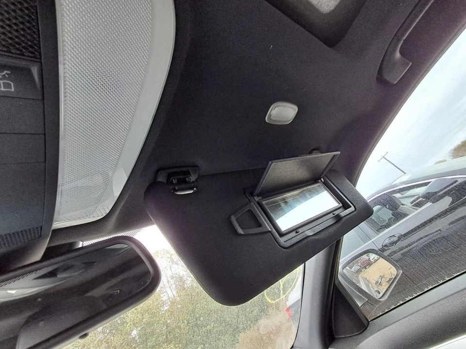 Parasol pasajero tipo 204 iluminado para Mercedes Clase C 2732002 08-14 Foto 2 de 4