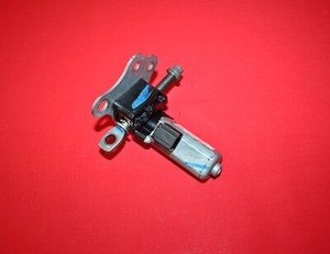 Stellmotor Sitzneigungsverstellung BMW F33 F83 F06 F12 F13 Sitz rechts 7309660