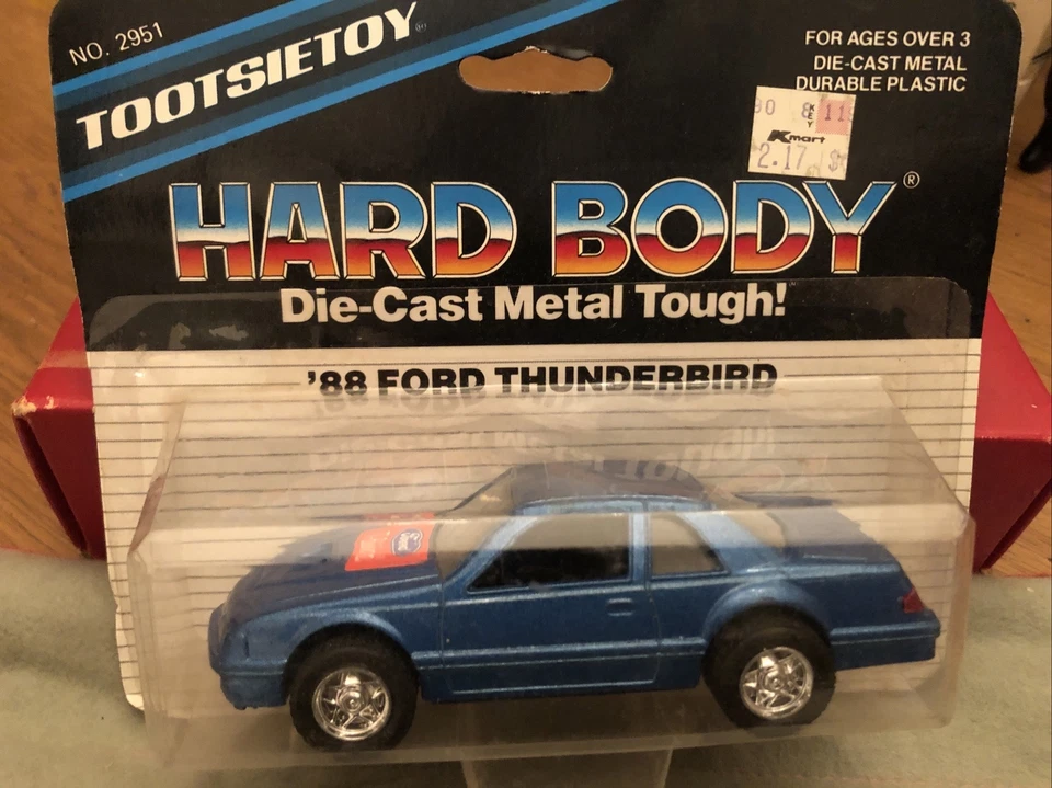 Ford Thunderbird 2951 Tootsietoy 1988 Hard Metal Die Cast Blue 88 nuevo en paquete Foto 3 de 4