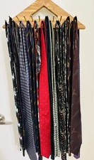 WOODLORE ~ 40 Peg Tie Belt Hanger Organizer ~ Cedar Wood With 26 Neck Ties.