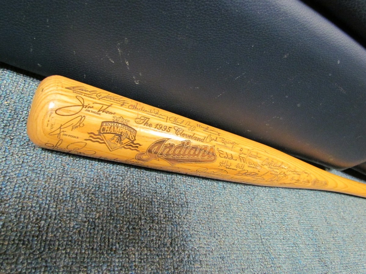 TEAM CUBA 1995直筆サイン入りボール TEAM CUBA 1995直筆サイン入り