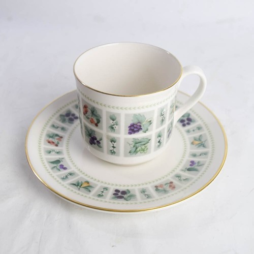 Vtg Royal Doulton Tapestry Tea Cup Saucer Set Fruit Floral Block Pattern TC1024 - Picture 2 of 6
