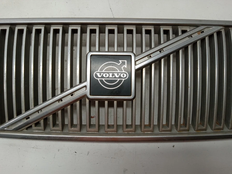 1995 - 1997 年沃尔沃 960 前格栅原始设备制造商,104 - 58636 — 第 2/4 张图片