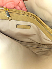 Tory Burch Tan Tote Zip Top Gold Hardware Navy Lined Inner Pockets Large