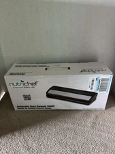 Nutrichef Electric Air Sealing Preserver System with Reusable Vacuum Food Bags