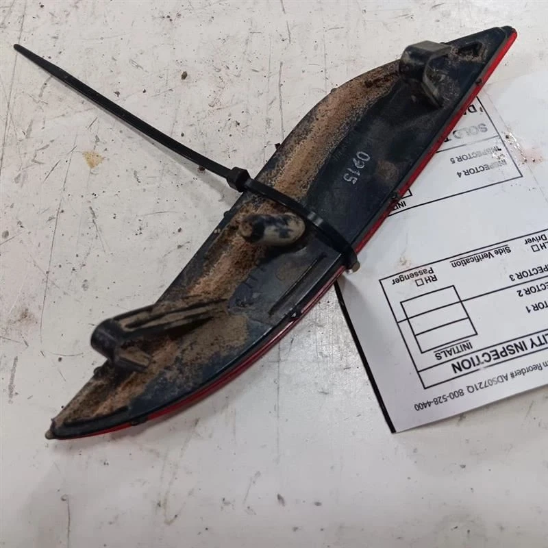 Chevy Malibu Left Rear Marker Light Lamp  2019 2020 2021 2022 2023 2024 - Image 2 of 4