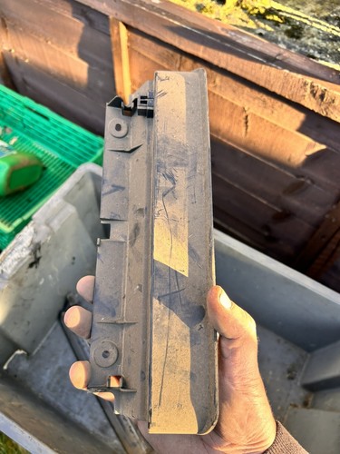 9151490 Volvo V70 P80 1997-2000 Centre Tailgate Brake Light - Picture 2 of 3