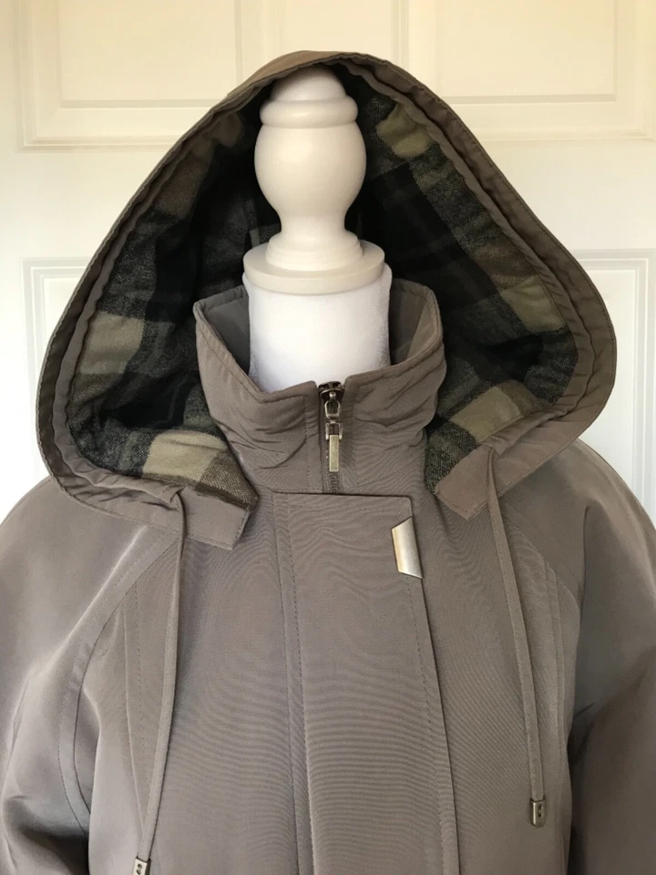 Women’s FLEET STREET Coat, Taupe w/ Plaid Lining Zip Front Removable Hood Small - Image 2 of 4