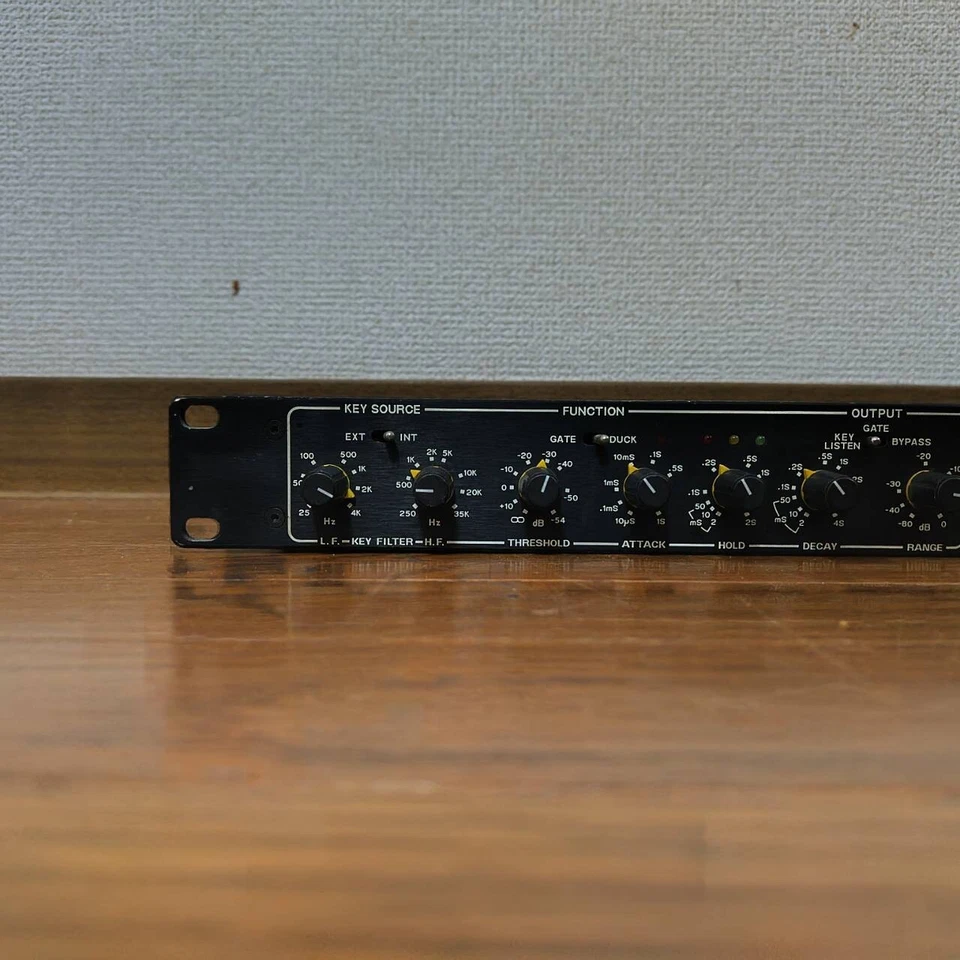 Drawmer DS-201 2-Channel Noise Gate DS201 Stereo Dynamics Processing Working F/S - Image 2 of 4