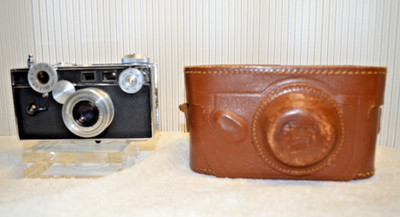 Argus C3 Rangefinder  Vintage 35mm Camera, 50mm  f/3.5 Lens With Case