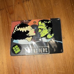 UNIVERSAL MONSTERS MONSTER AND THE BRIDE OF FRANKENSTEIN 2pc ENAMEL PIN SET MOC
