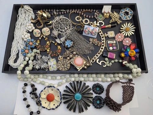 Vtg Mod Costume Jewelry Lot Enamel Flower Rhinestone Seed Bead Ect