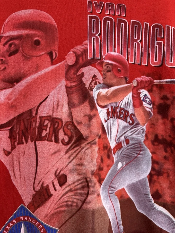 Vintage 90’s Texas Rangers Ivan “Pudge” Rodriguez T-Shirt Size L Pro Player - Image 3 of 4