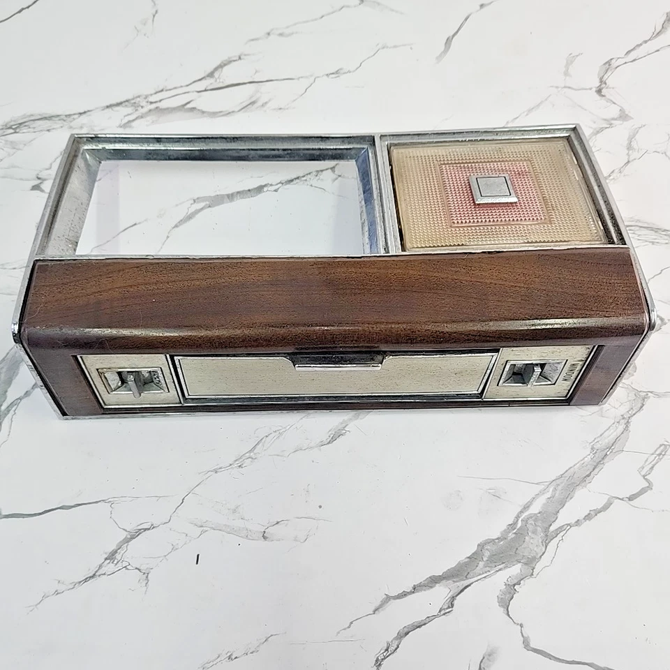 Cadillac DeVille Fleetwood 1977-1979 panel de puerta derecha bisel con interruptores cenicero Foto 4 de 4