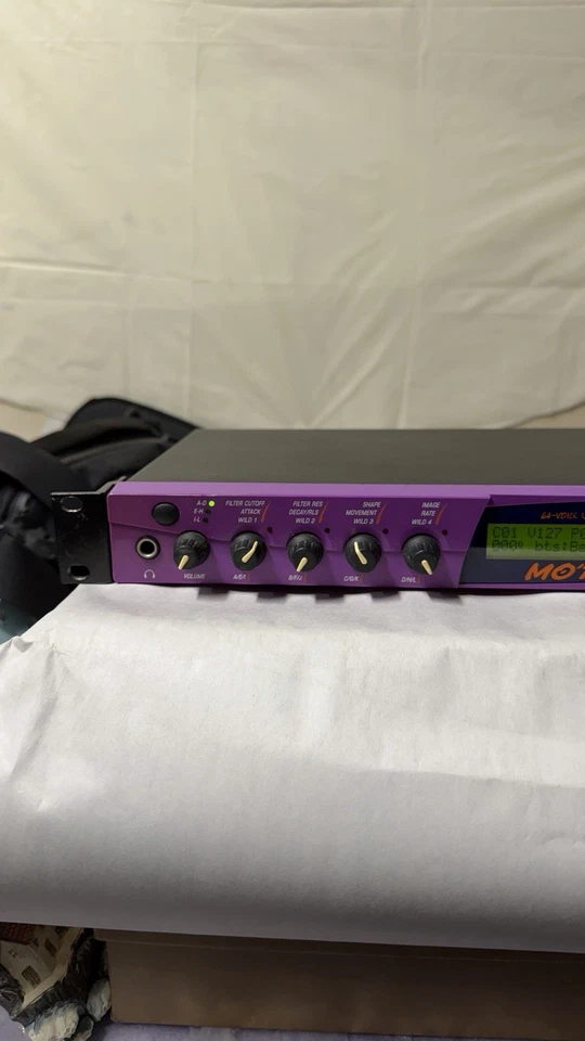 Módulo de sonido E-MU Mo’ Phatt - Probado funcionando - Hip Hop / sonidos urbanos Foto 4 de 4