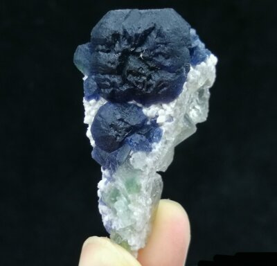 49mm 23g Amazing Indigo Blue Fluorite on White Quartz China B6685