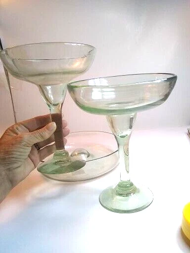 Juego de 3 platos de inmersión de vidrio y sal de margarita mexicana soplados a mano con tallo verde de 7,5"  Foto 3 de 4