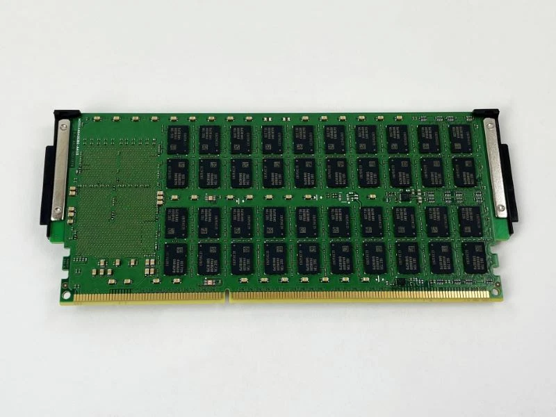 IBM em98 64Gb DDR4 (4Gb) 1600MHz CDIMM memory yz - Image 2 of 3