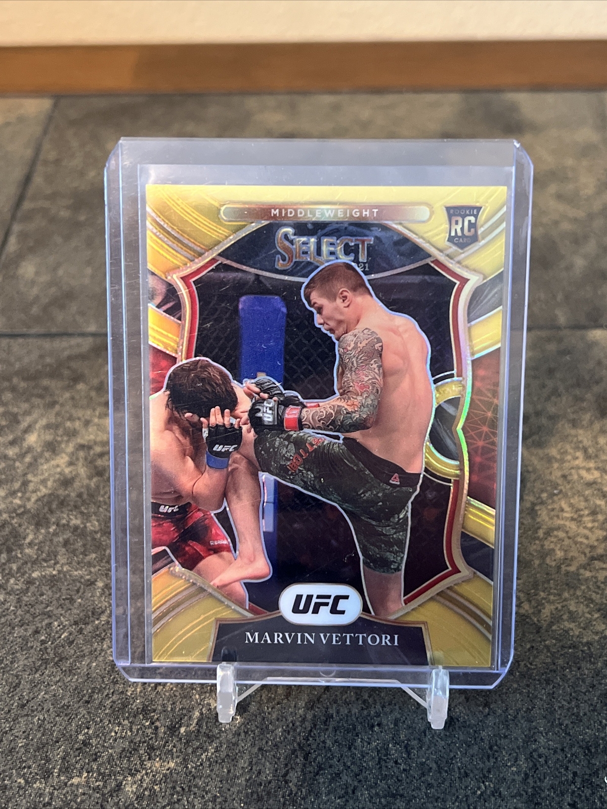 2021 Panini Select UFC Prizm GOLD Disco #87 Marvin Vettori RC 9/10 SP