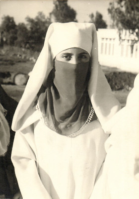 PC CPA ETHNIC, JEUNE FEMME VOILÉE, VINTAGE REAL PHOTO POSTCARD (b7883