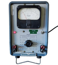 HEWLETT PACKARD HP 400D VACUUM TUBE VOLTMETER Bench Meter Powers On