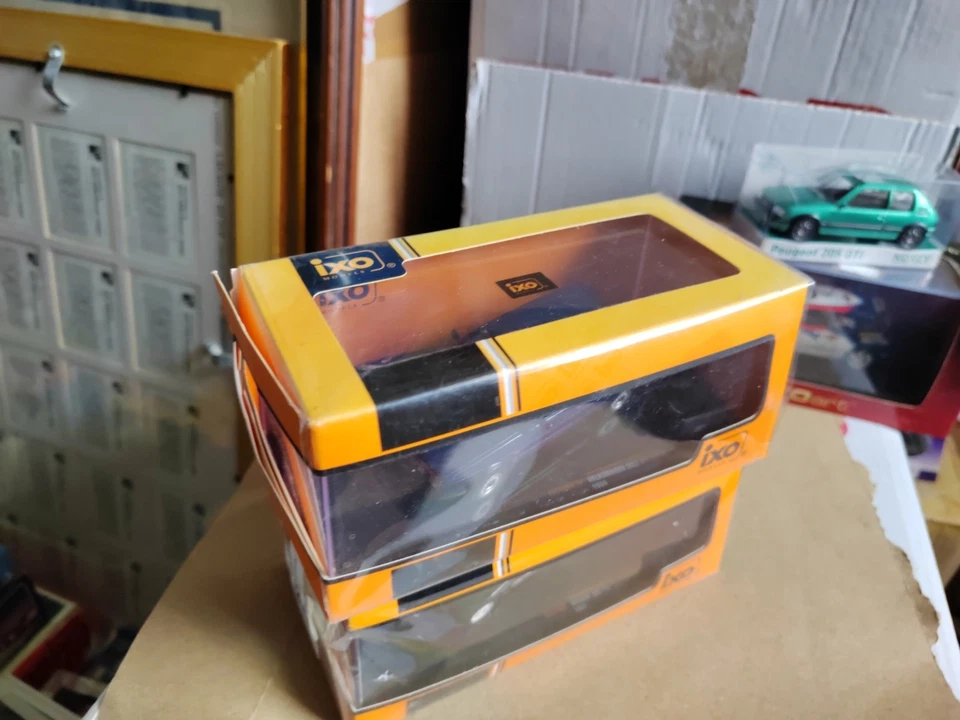 1/43 Modelo en caja Ixo Clc499n VW Golf Mk2 GTi 1984 Foto 2 de 4