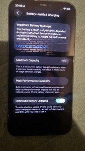 iPhone 12 64GB schwarz, entsperrt 77% Batteriezustand