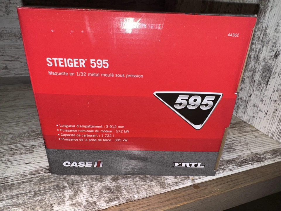 1/32 Case IH Steiger 595 Fwd Duals Tractor Prestige Collection Die-Cast Ertl - Image 4 of 4
