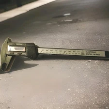 6inc/150mm LCD Digital Electronic Vernier Caliper Gauge Stainless Micrometer US