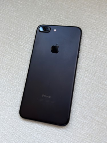 Apple iPhone 7 Plus - 32GB - Schwarz (Entsperrt) FÜR TEILE