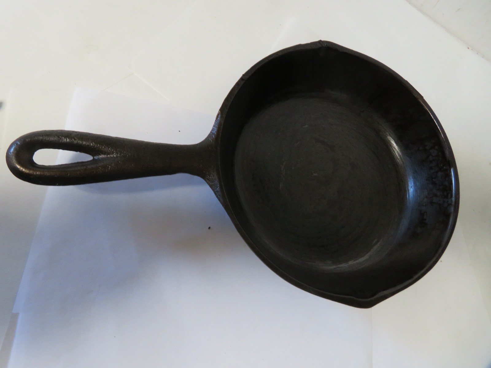 Vintage CAST IRON No. 3 Made USA  6 5/8" Small Skillet PAN HEAT RING Restored