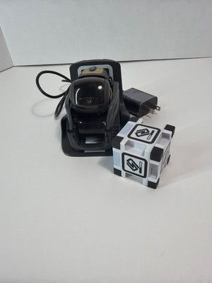 Anki Vector 1.0 Home Companion Robot 300-00059 w/ Charger & Cube - Tested