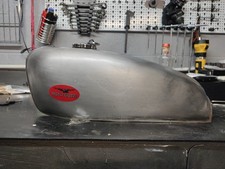 Serbatoio In Acciaio Per Moto Cafè Racer E Scrambler 