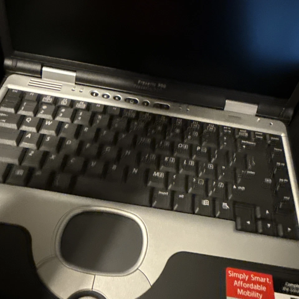 COMPAQ PRESARIO 900 Laptop Windows Black - Tested & Working! With Case - Image 4 of 4