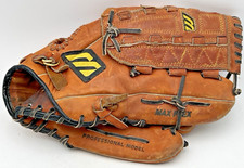 MIZUNO MZ1309 MAX FLEX PROFESSIONAL MODEL STEERHIDE RH BASEBALL GLOVE