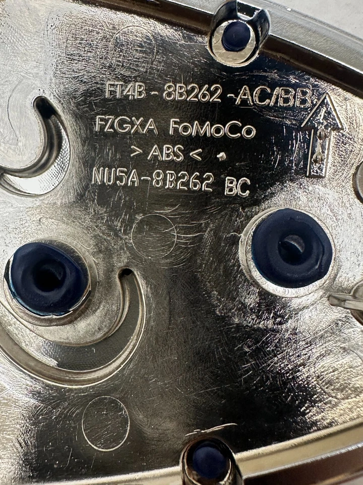 Insignia emblema de parrilla delantera Ford Edge 2015-2020 fabricante de equipos originales FT4B-8B262-AC/BB Foto 3 de 3