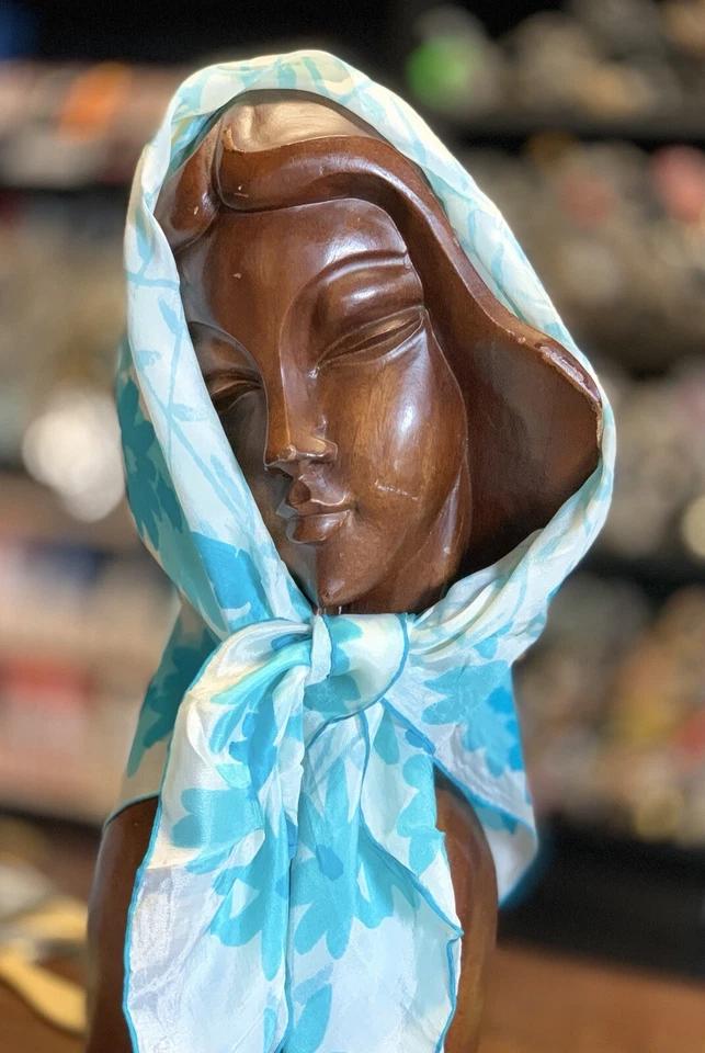 VINTAGE VERA NEUMANN SILK SCARF Mod GO GO Daisy Floral Chiffon 32"x31" VTS31 - Image 2 of 4