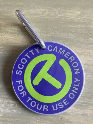 NEW RARE! Scotty Cameron Putters Purple Lime Bag Tag Putting Disc