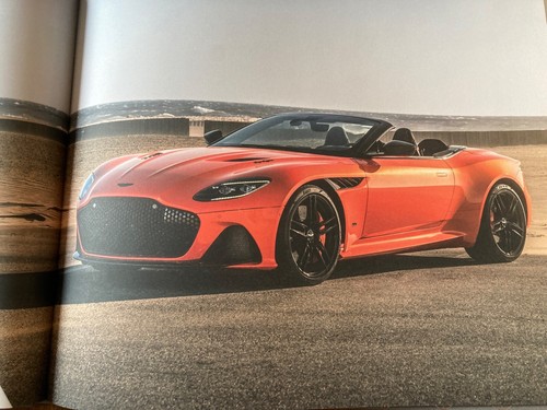Aston Martin DBS Superleggera Coupe & Volante Brochure 2019, UK Issue, No.707842 - Picture 4 of 4