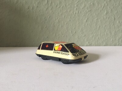 Vintage Tin Toy Car First Aid Erste Hilfe Auto Blechspielzeug Rare. CCCP