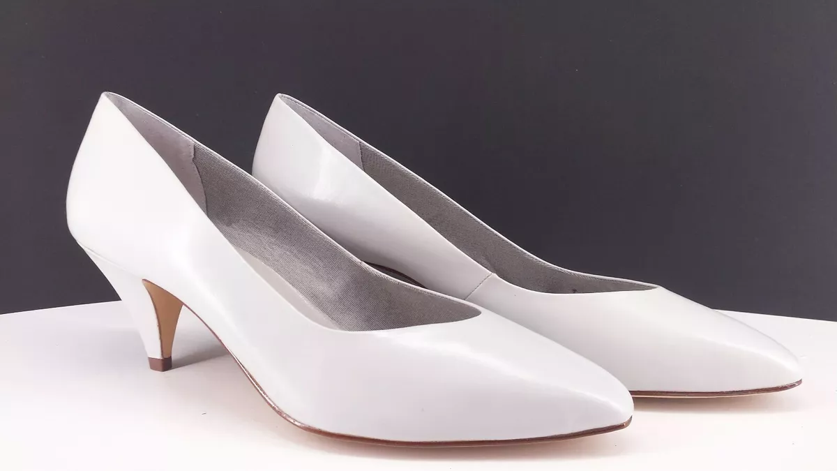 FootWorks Light Grey Leather Heels. Size 10 N