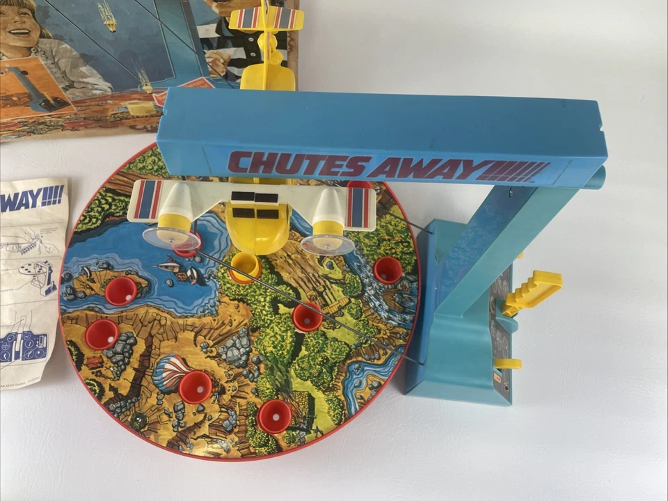 Vintage Gabriel Chutes Away Air-Rescue Target Game 1977 70s Toy Complete w Box - Image 3 of 4